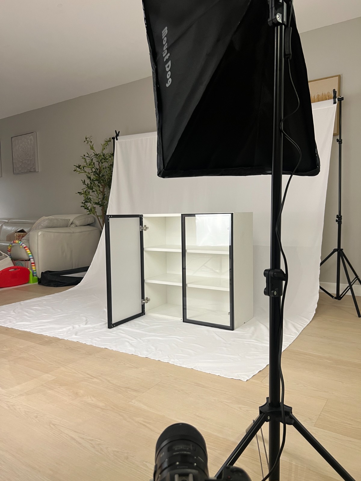 10’ft x 8.5’ft White Backdrop Photography Screen WITH Adjustable Stand AND Case