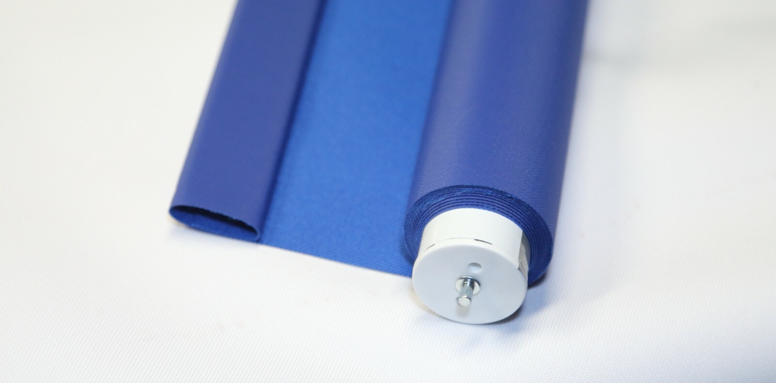BLUE 2.5’X5′ Wall/Ceiling Mounted Rollup Background System ID Photos Headshots