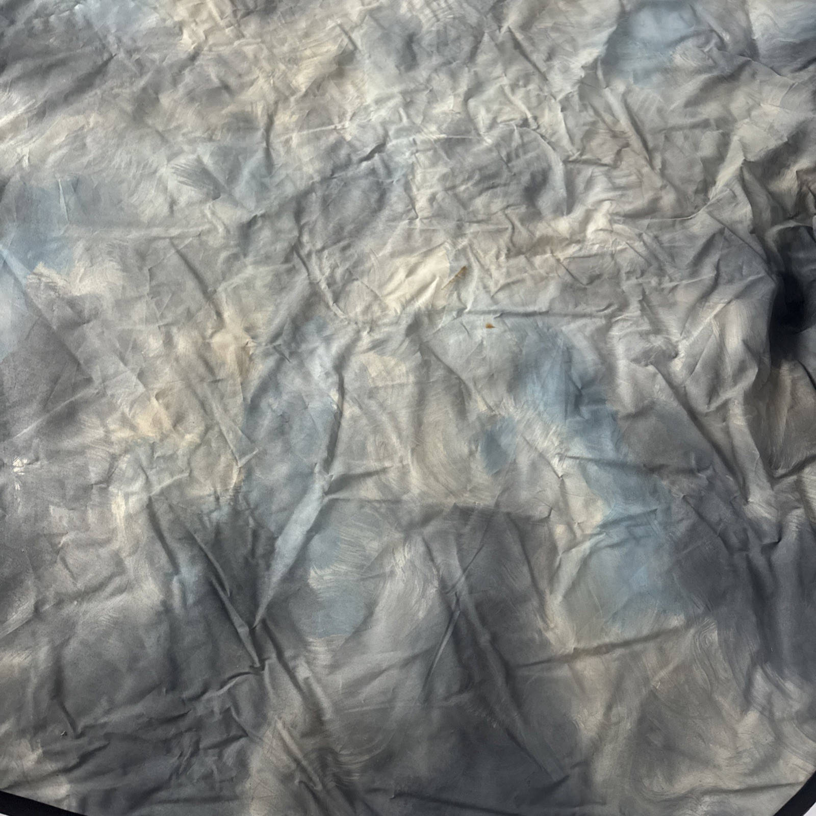Denny Manufacturing hand painted blue, white and grey collapsible backdrop,5’x7’