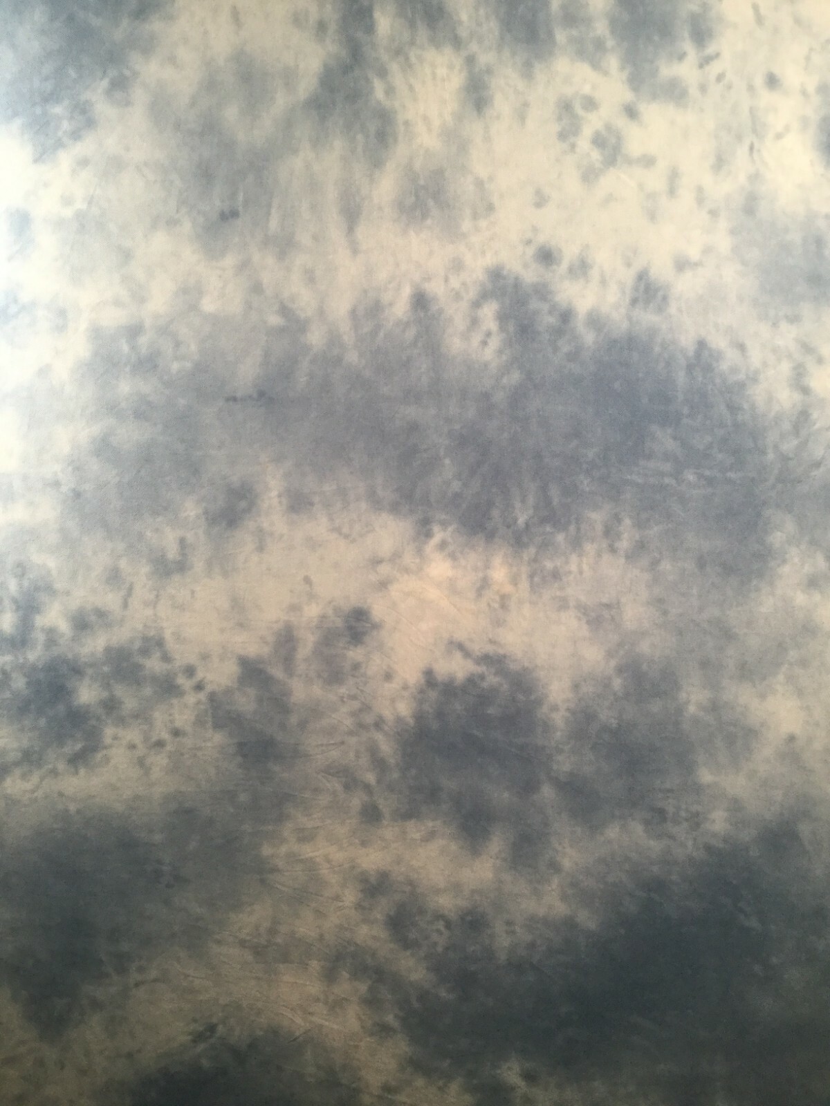 Lastolite Foldable Backdrop – Blue Cloudy Abstract – with Manfrotto Stand