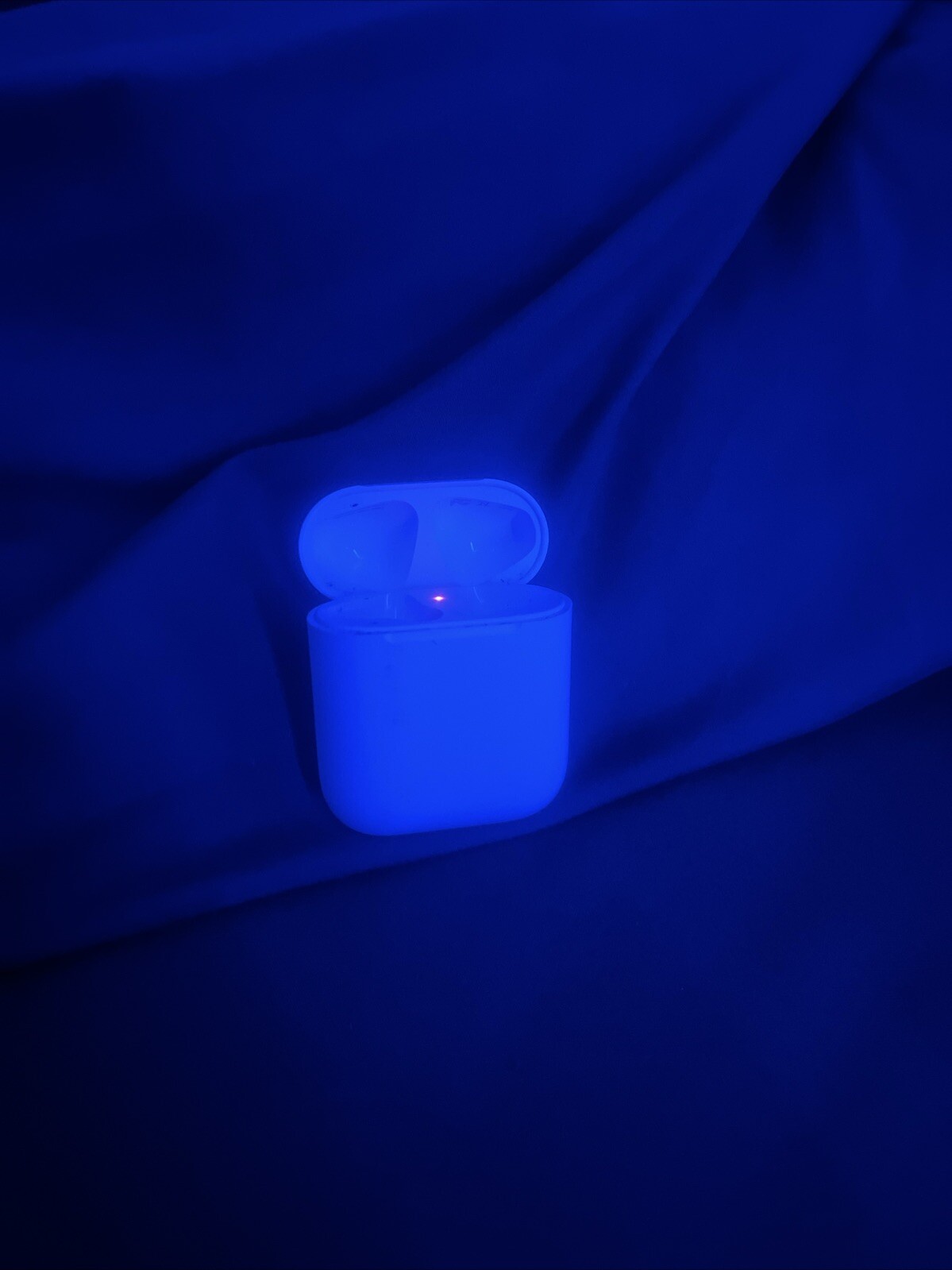 airpods 2nd generation case