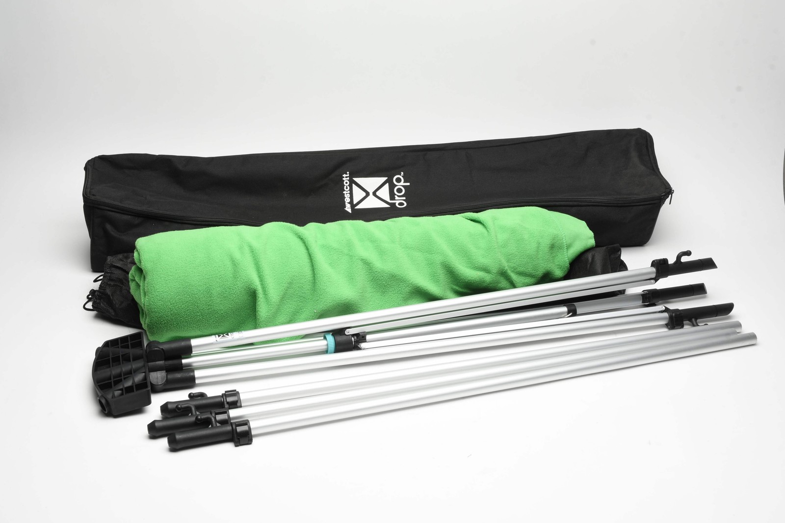 Westcott X-Drop Kit 5 x 7′ Green Screen, Case, Clean!