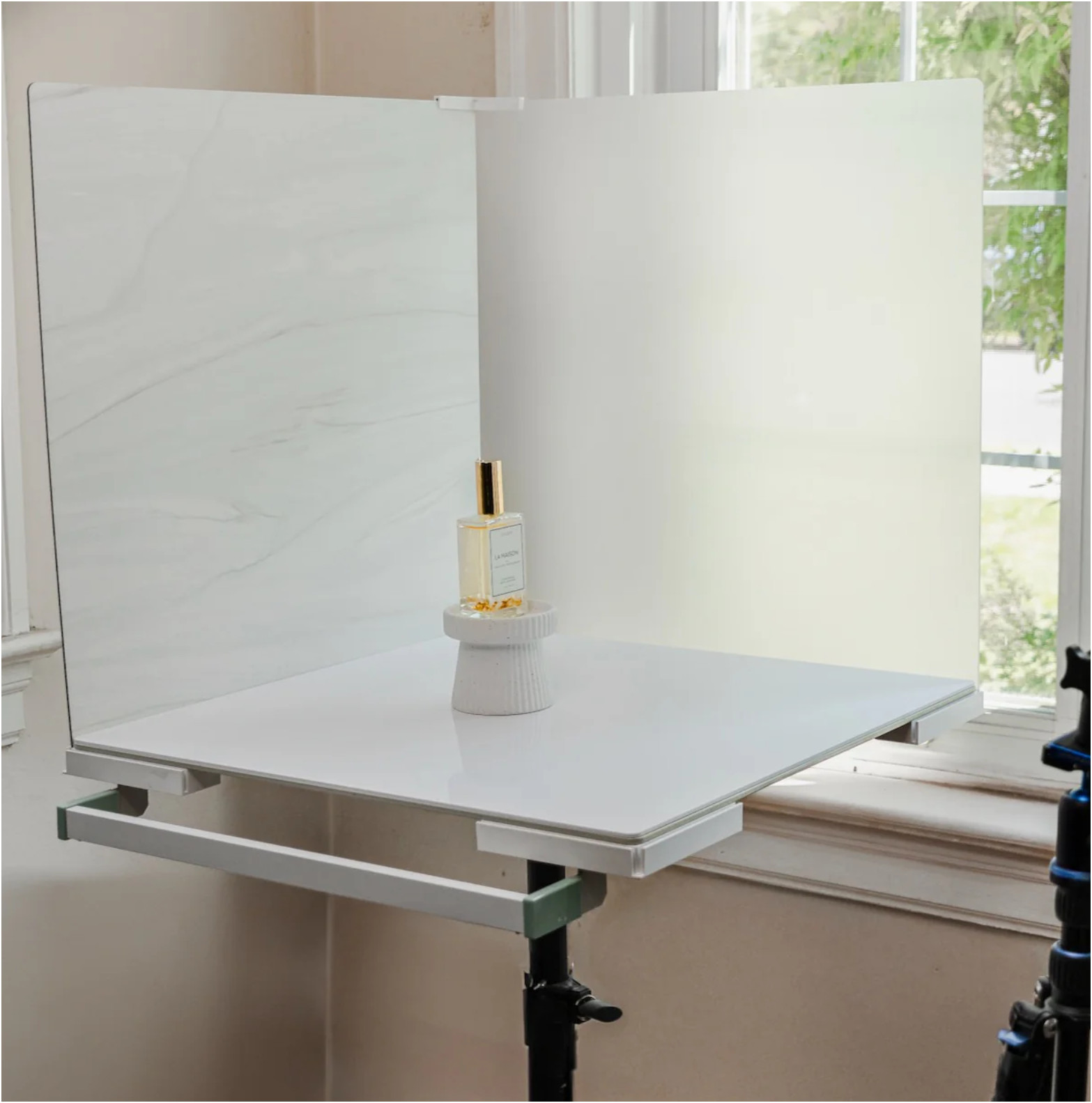 Replica Surfaces DIFFUSER Authentic Surfaces