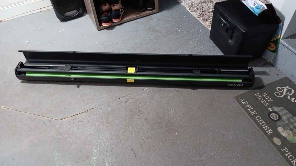 Elgato Green Screen Collapsible Chroma Key Panel