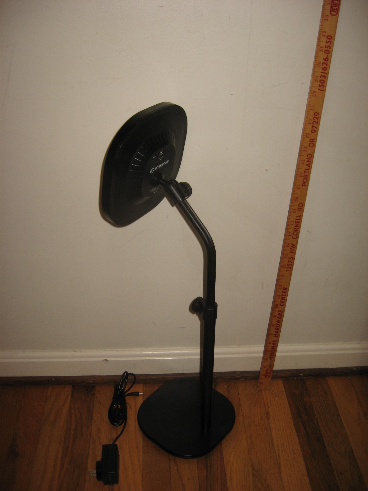 Elgato Key Light Air 1400 lumens Telescopic Pole Studio Light + Power Cord
