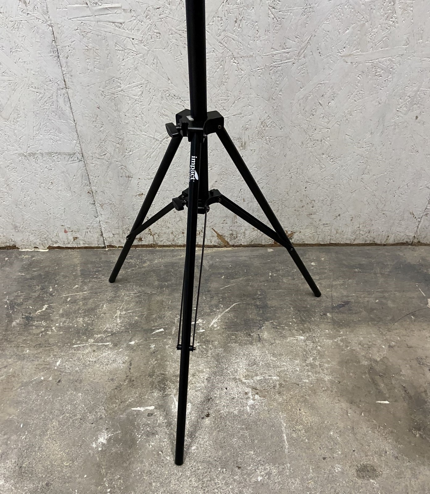 Impact BG-PS440 12.9′ Wide Pro Backdrop Support Kit w/ Case