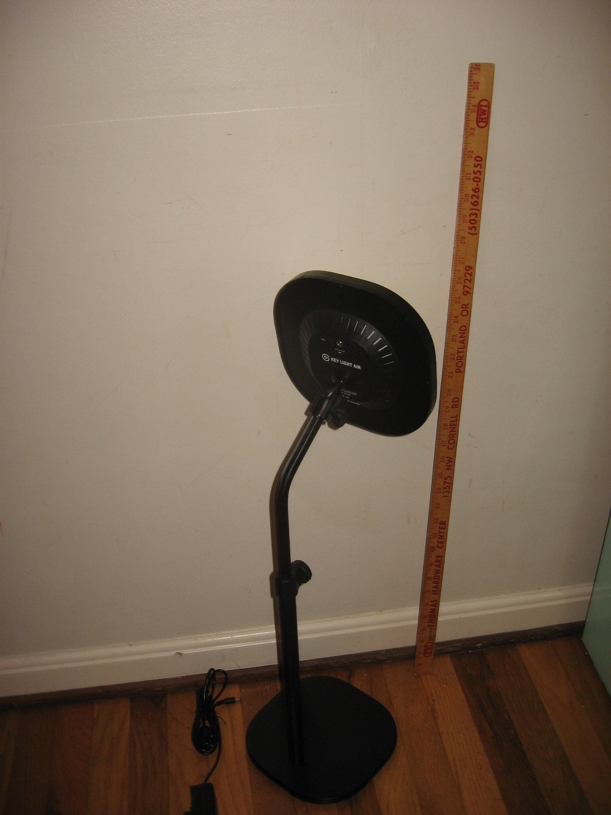 Elgato Key Light Air 1400 lumens Telescopic Pole Studio Light + Power Cord