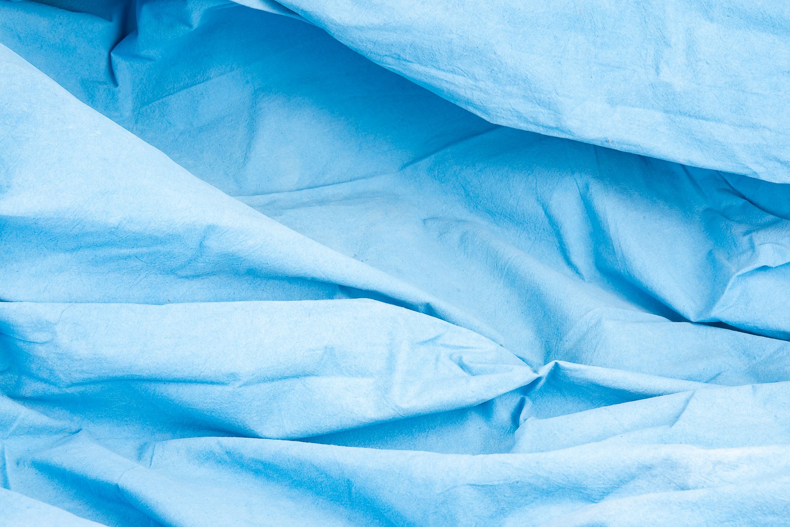 Hand Painted Muslin Backdrop Silverlake Light Blue Sky 20×9 ft Minimal Cloud