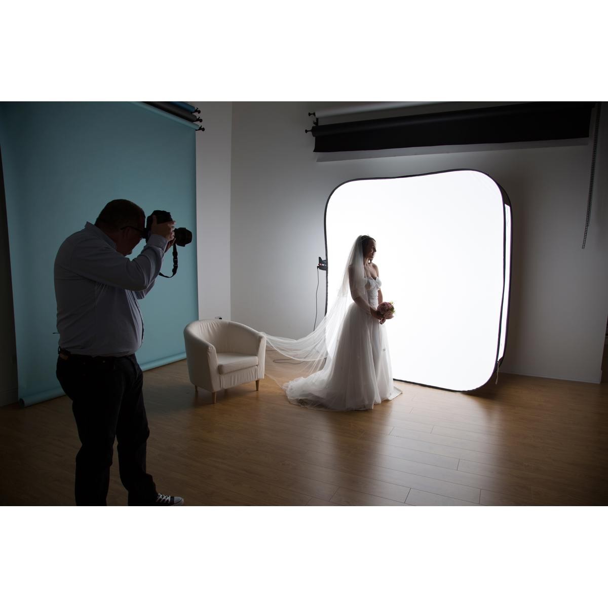 Manfrotto 7×8′ HiLite Illuminated White Background