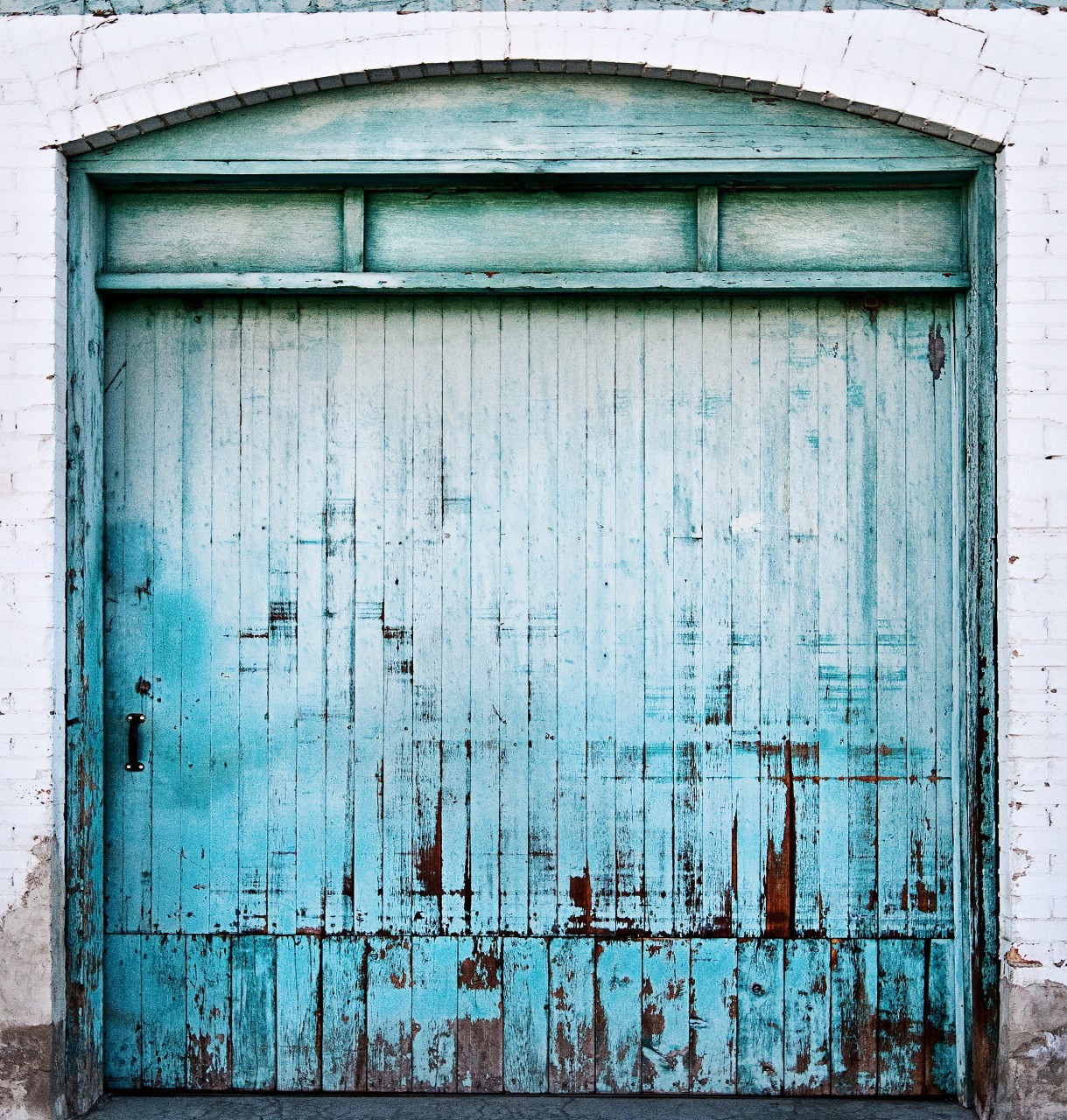 Photo Background – Silverlake “Blue Door” Colorsmack Wrinkle Free Cloth – 8×8