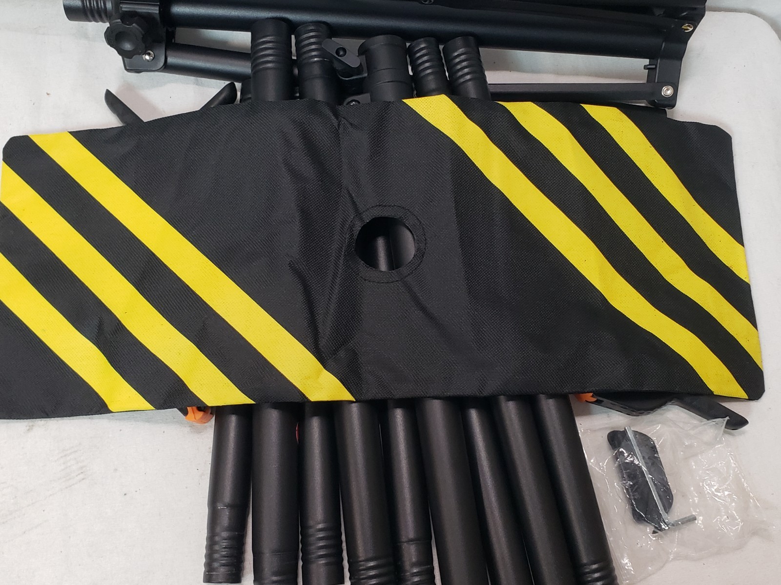 T-Shape Backdrop Adjustable Background Stand Screen Holder with 6 Spring Clamps