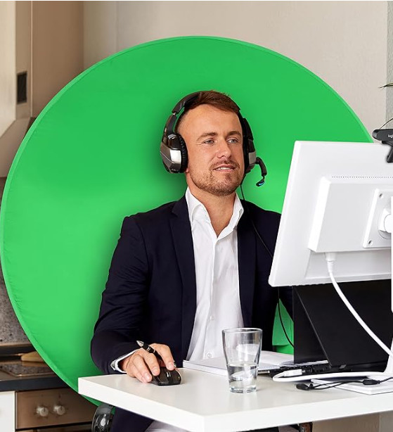 Webaround Fan Favorite 52″ Portable Collapsible Webcam Greenscreen Brand New