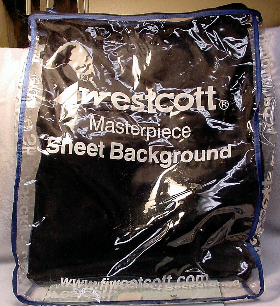 Westcott Masterpiece Sheet Background | Black | 10’x12′ | Nice | in Case | $50 |