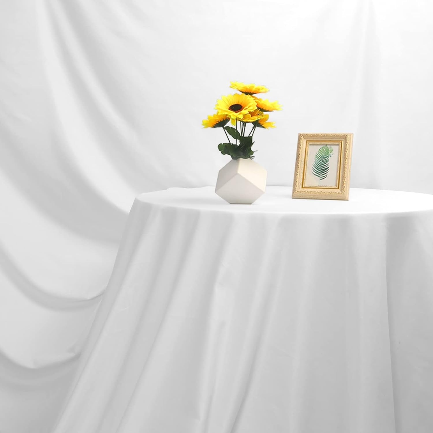 Elevate Your Shoots with 10×7 FT White Backdrop – Professional Quality Fabric