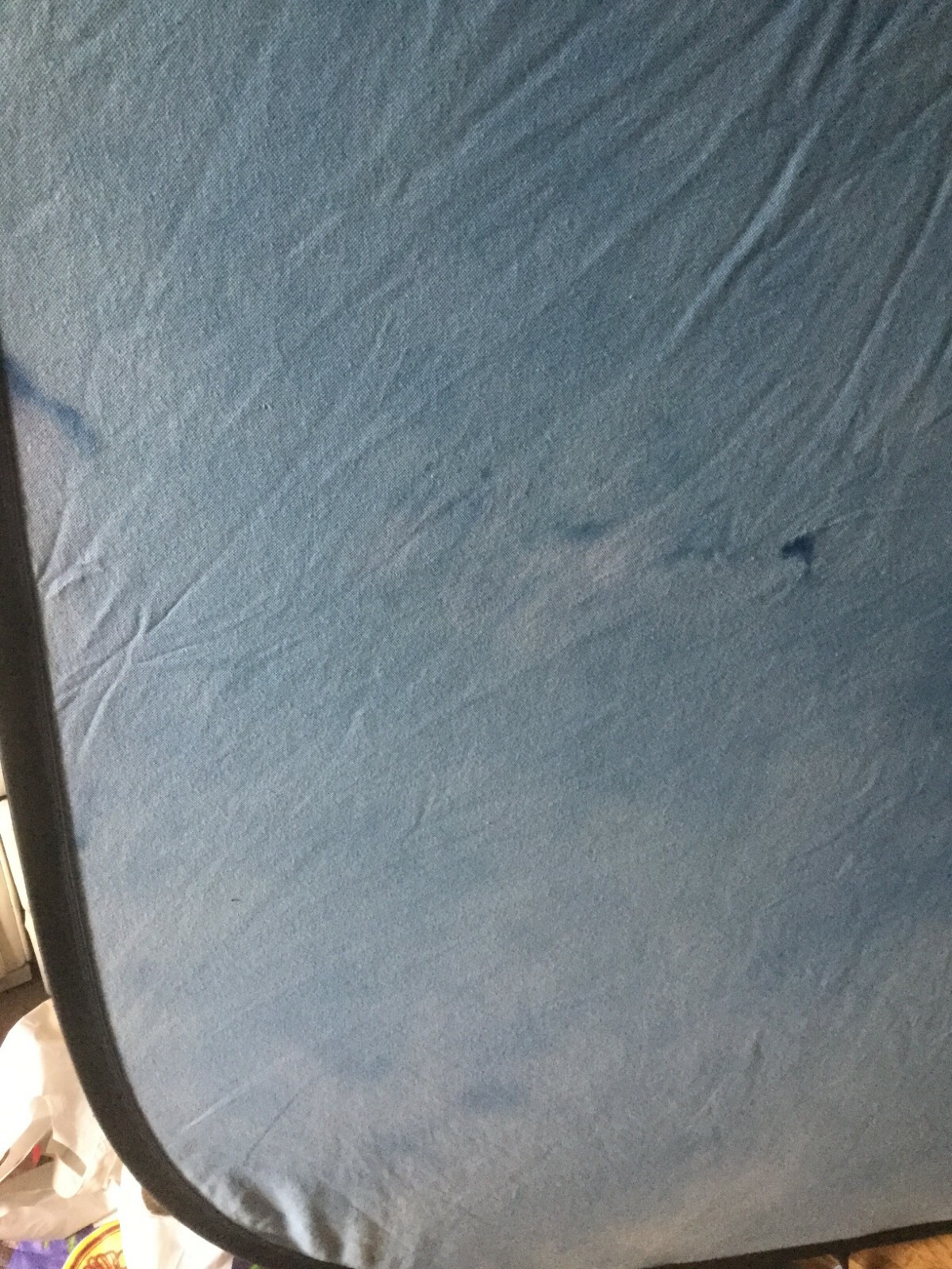 Lastolite Foldable Backdrop – Blue Cloudy Abstract – with Manfrotto Stand