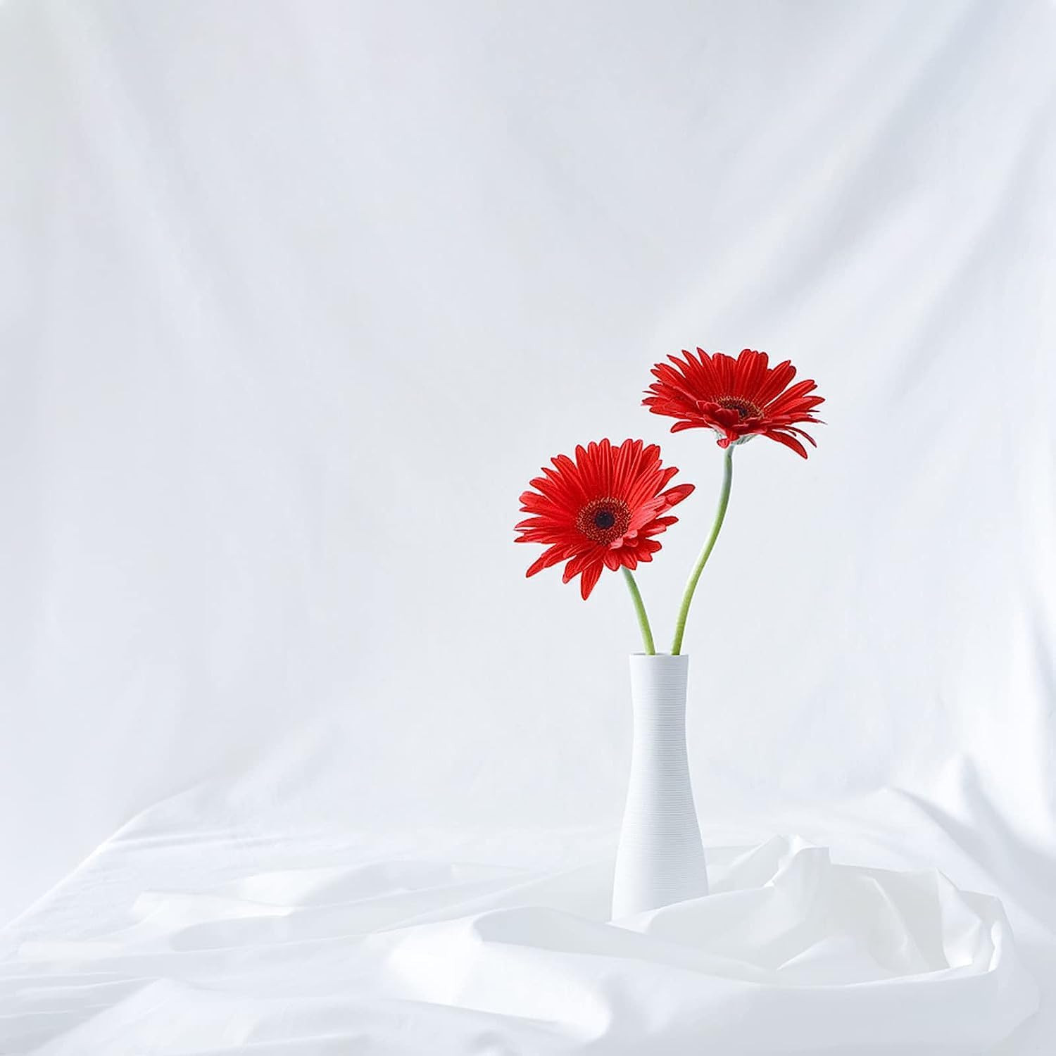7 X 10 FT White Backdrop, 100% Polyester Photography Backdrop Foldable Washable
