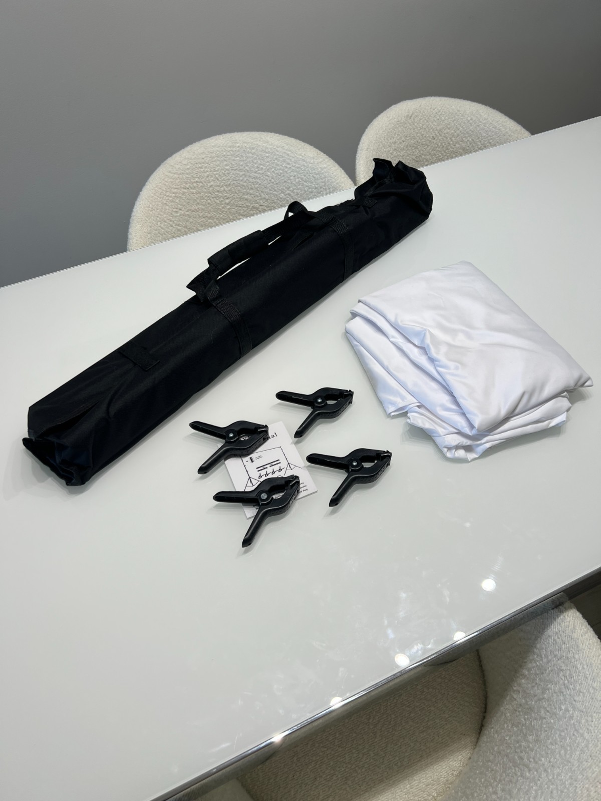 10’ft x 8.5’ft White Backdrop Photography Screen WITH Adjustable Stand AND Case