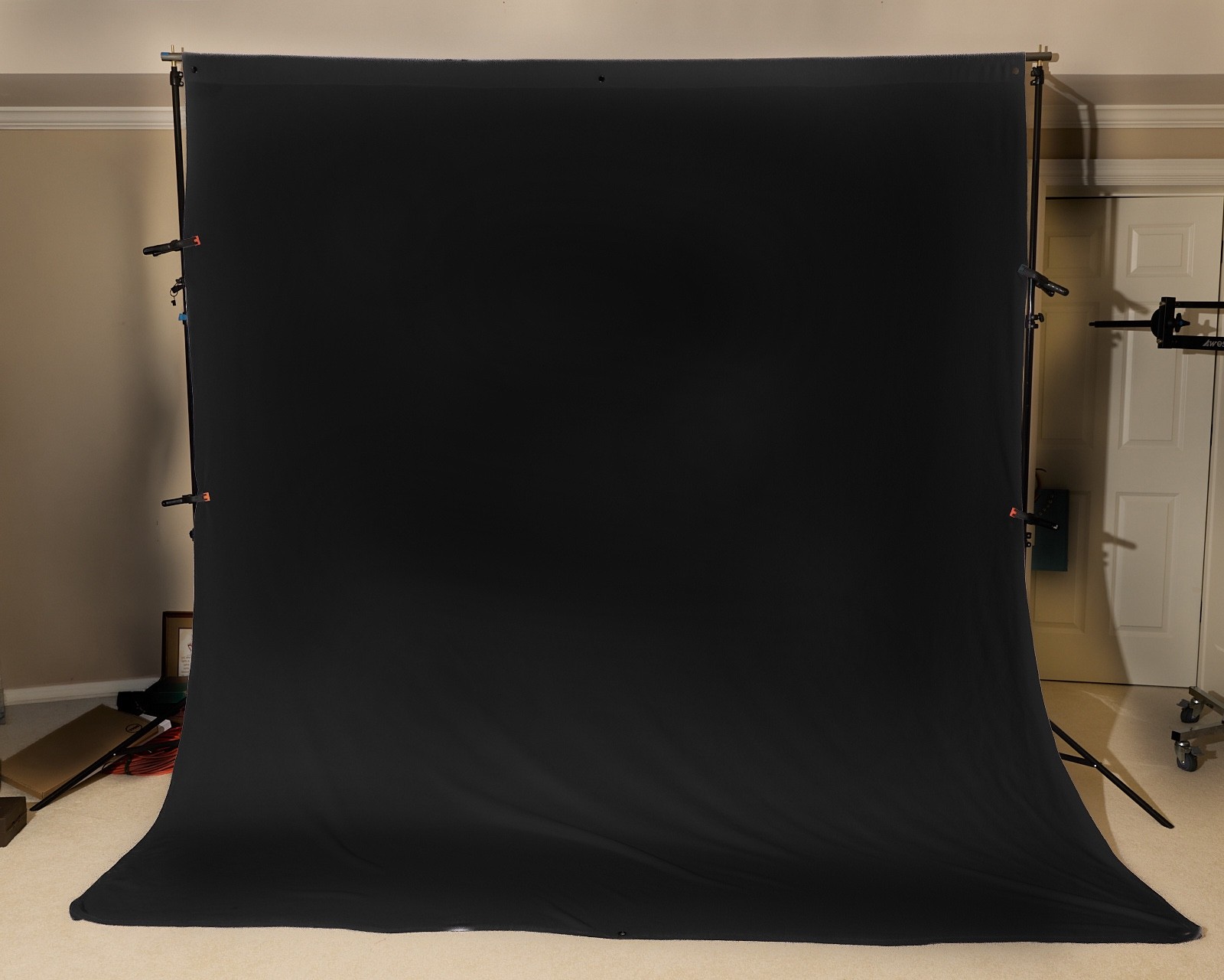 Angler Wrinkle-Resistant Black Fleece Backdrop, 9′ x 10’ With Stuff Sack