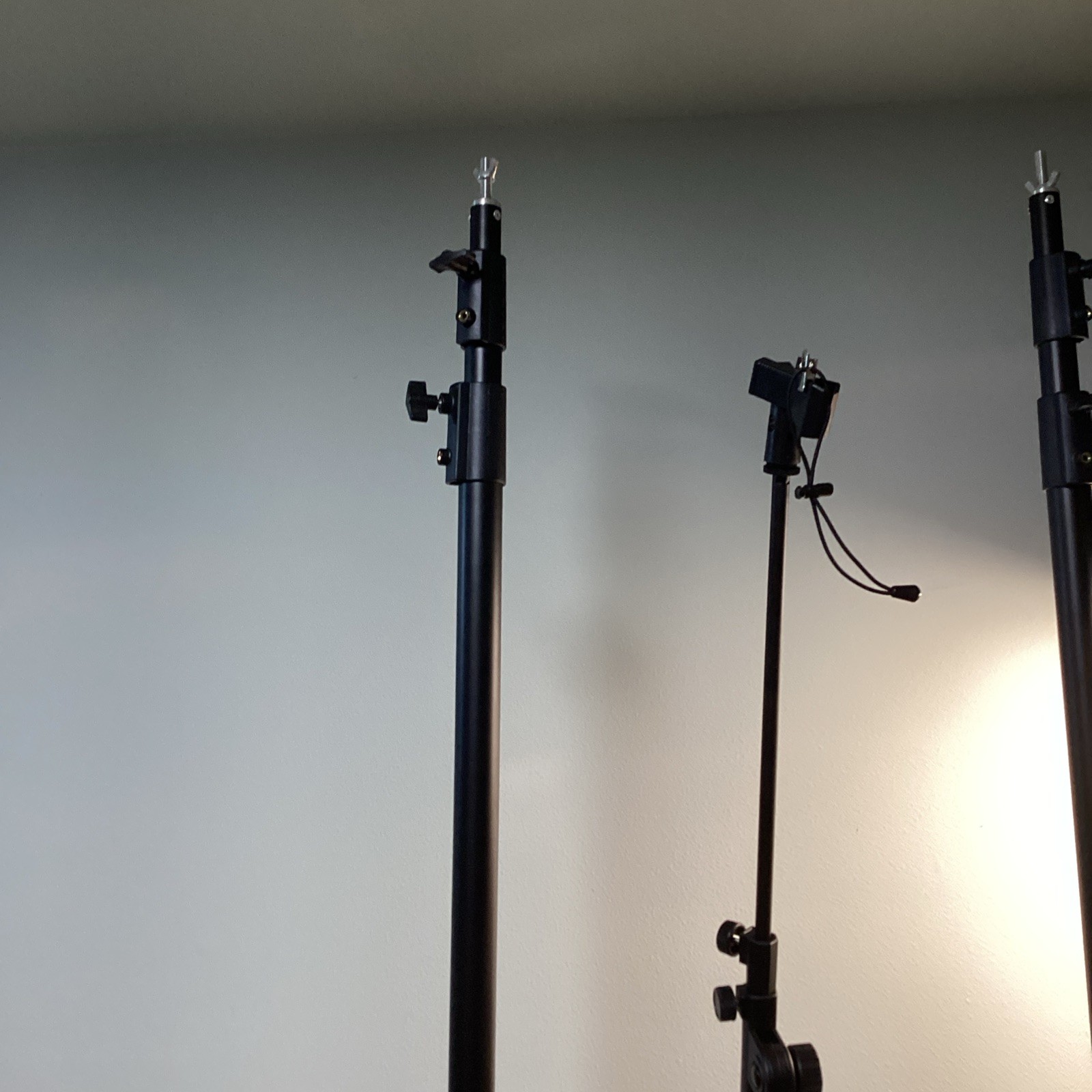VEVOR Backdrop Stand Background Stand Kit with 2 Tripod for Party & Photo Studio