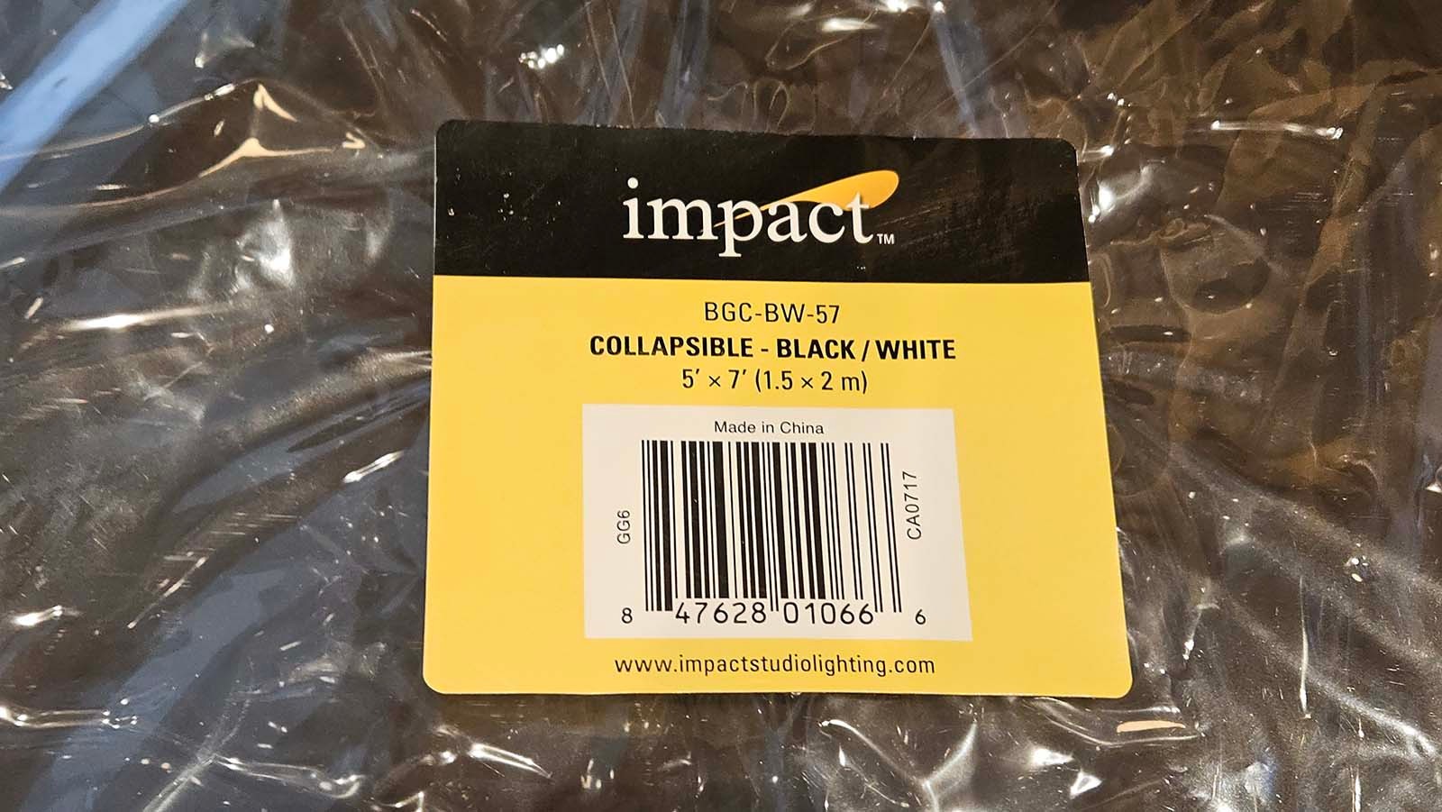 Impact BGC-BW-57 Collapsible Black/White 5’x7′ Background New
