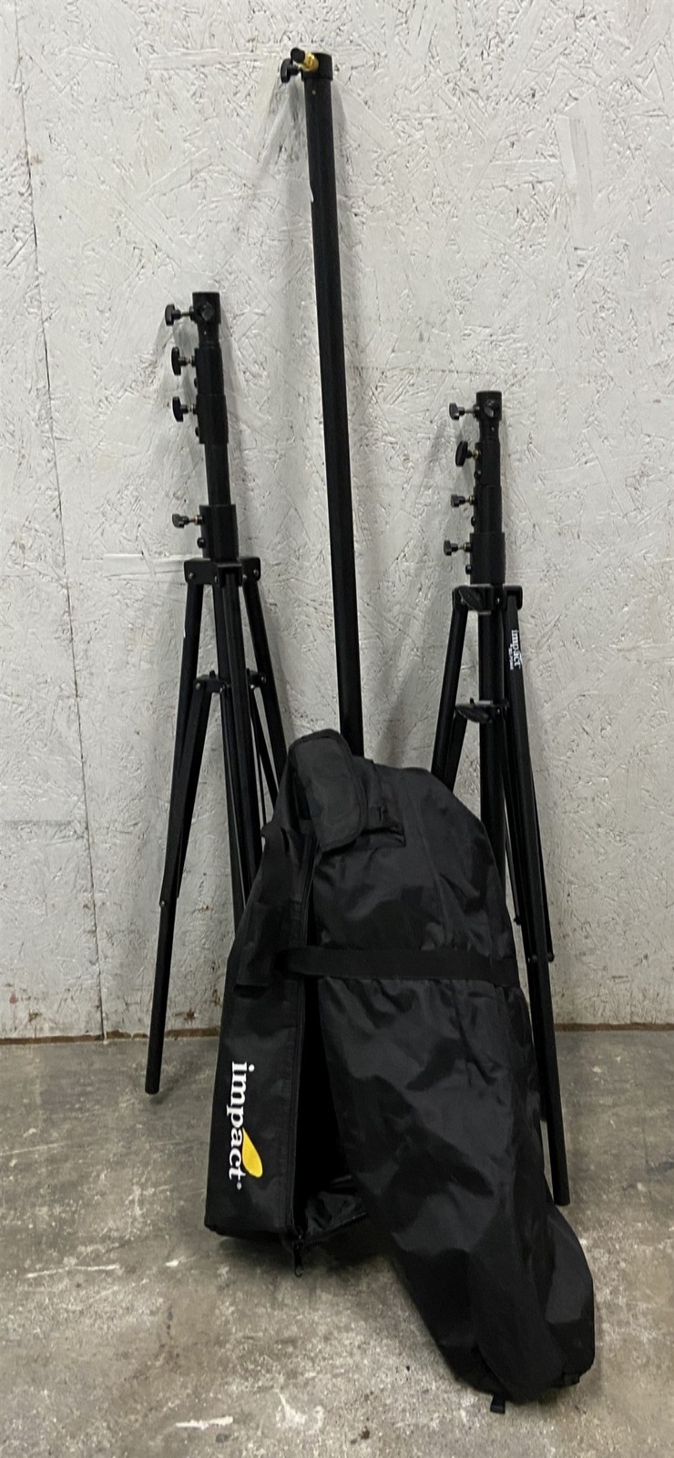Impact BG-PS440 12.9′ Wide Pro Backdrop Support Kit w/ Case