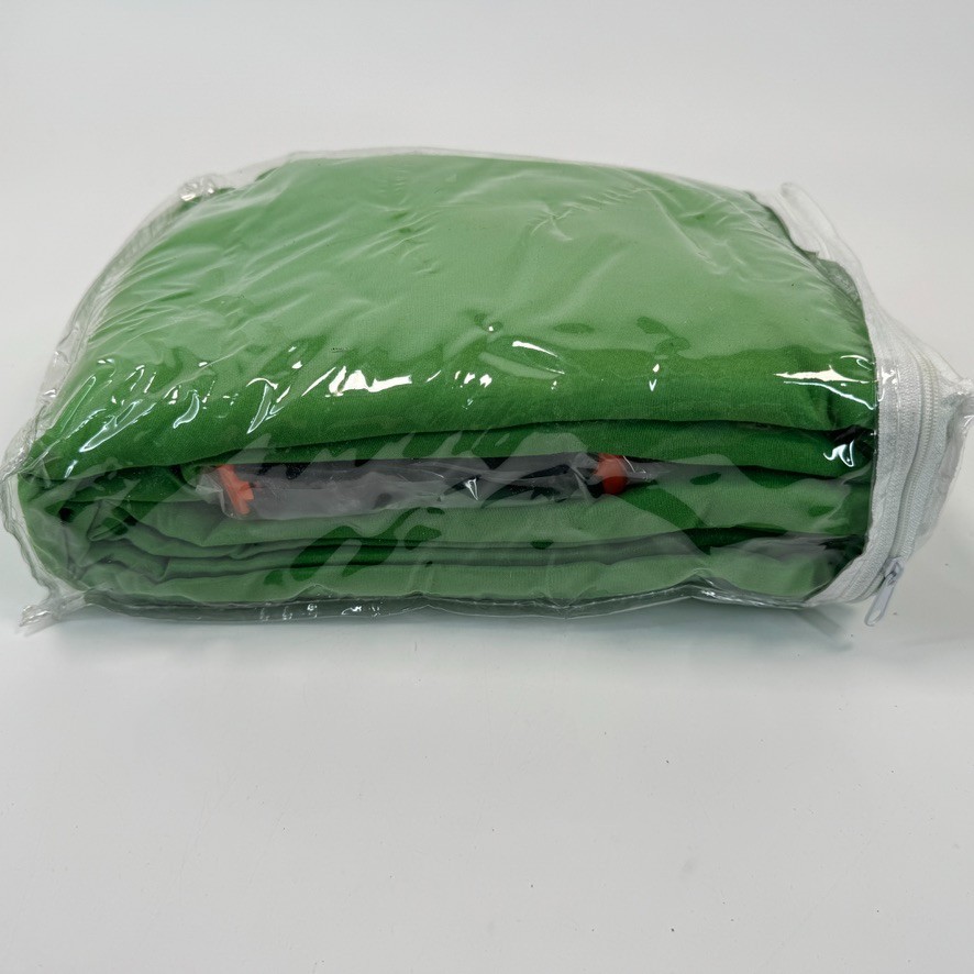 Mount Dog 10 x 12 ft. (W x H) True Chromakey Green Backdrop Background Fabric