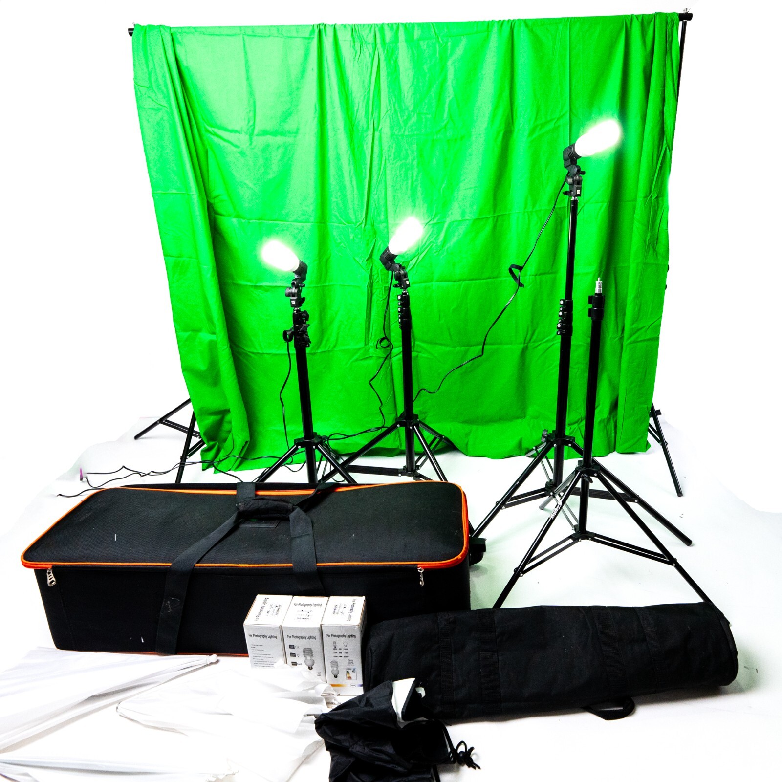 COWBOY STUDIO 2550 Backdrop System 10×12 Black/White/Green Muslins Stands & Case