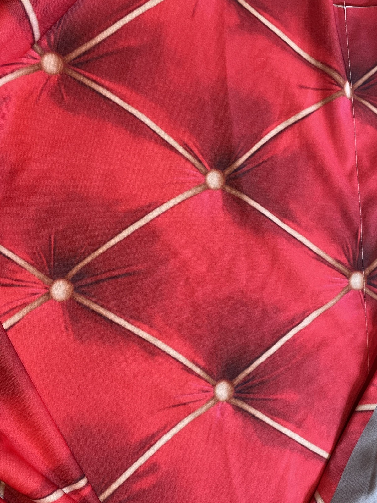 Photography backdrop 5×7 Denny Freedom Cloth, Red Quilted Tufted