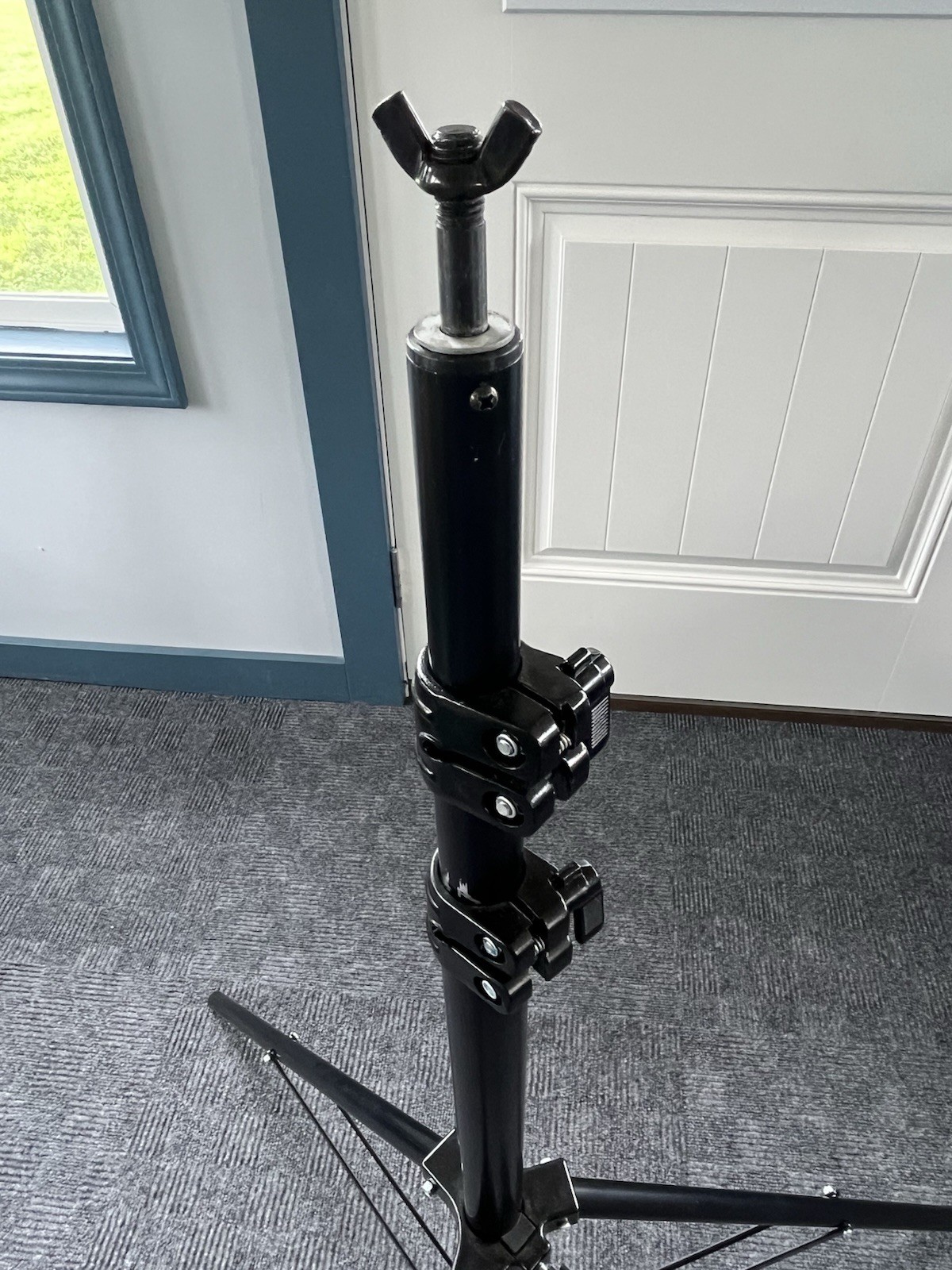 VU-Pro VP901 Photography Backdrop Heavy-Duty Stand Kit With Carrying Case 9′