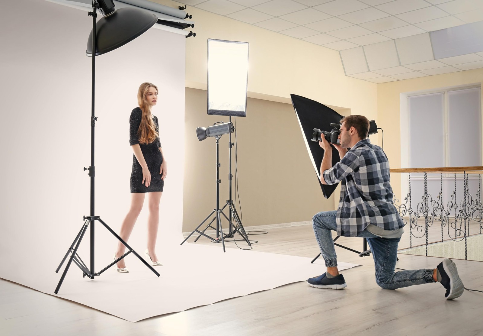 Denny Mfg – Seamless Paper Backdrop for Photoshoot with 107 in x 36 ft, Cream