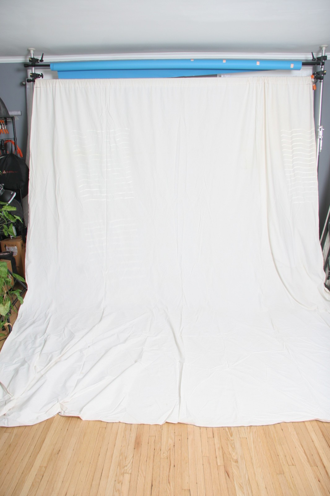 Backdrop Muslin/ Cotton Blend Fabric 10’x16′ White/ Cream for Still or Video
