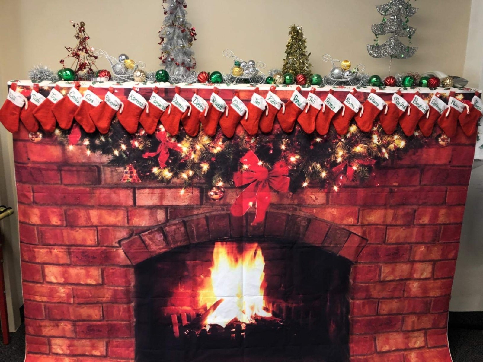 Mocsicka Christmas Fireplace Photography Backdrop Red Brick 7x5ft,