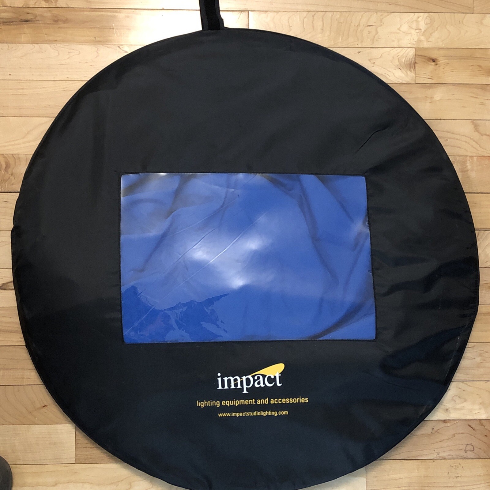 Impact Instant Open, Collapsible Background – 5 x 7′ (Chroma Blue/Chroma Green)