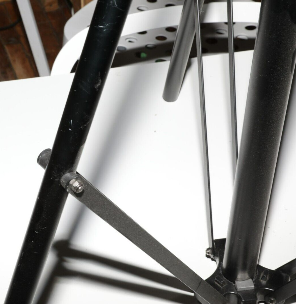 Impact BG-PS440 Light Stand – DAMAGED