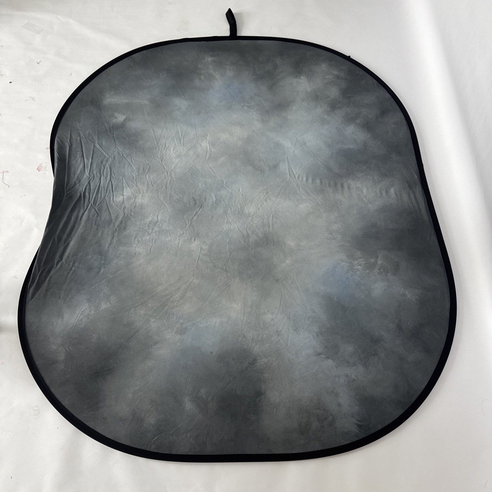 Denny Manufacturing hand painted blue, white and grey collapsible backdrop,5’x6’
