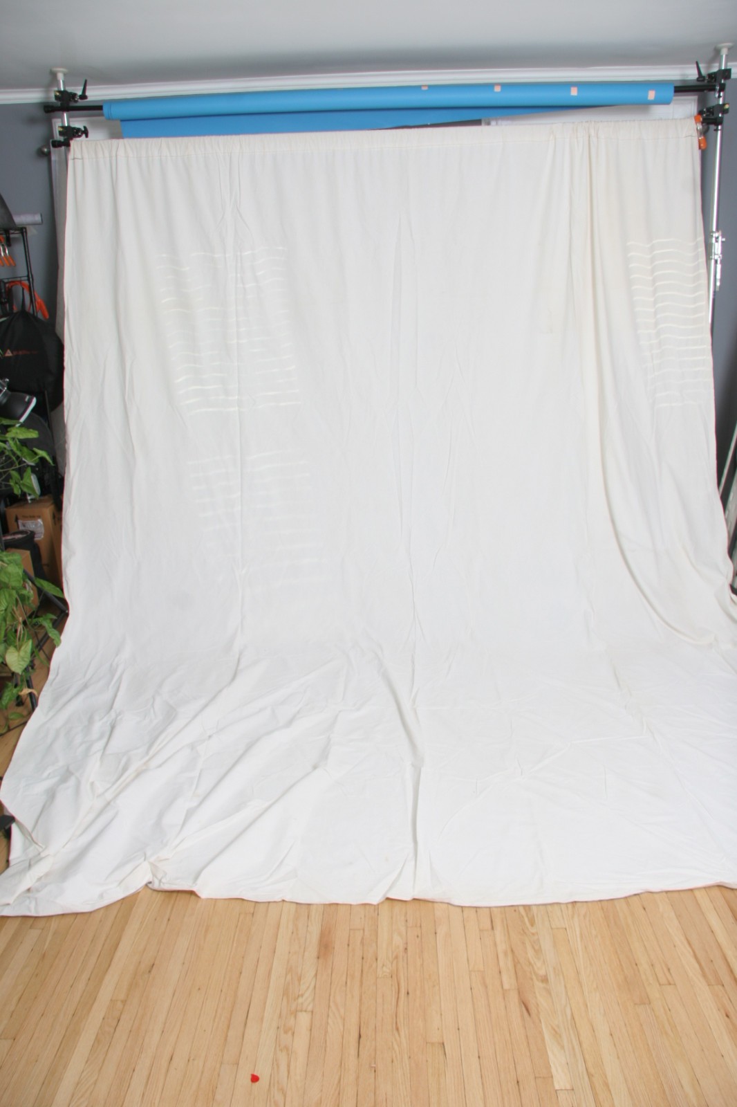 Backdrop Muslin/ Cotton Blend Fabric 10’x16′ White/ Cream for Still or Video