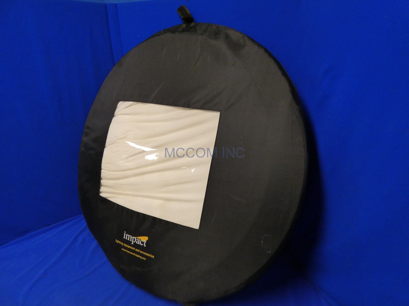 Impact BGSC-B-816 Super Collapsible Background Black & White 8 x 16′ PICKUP ONLY