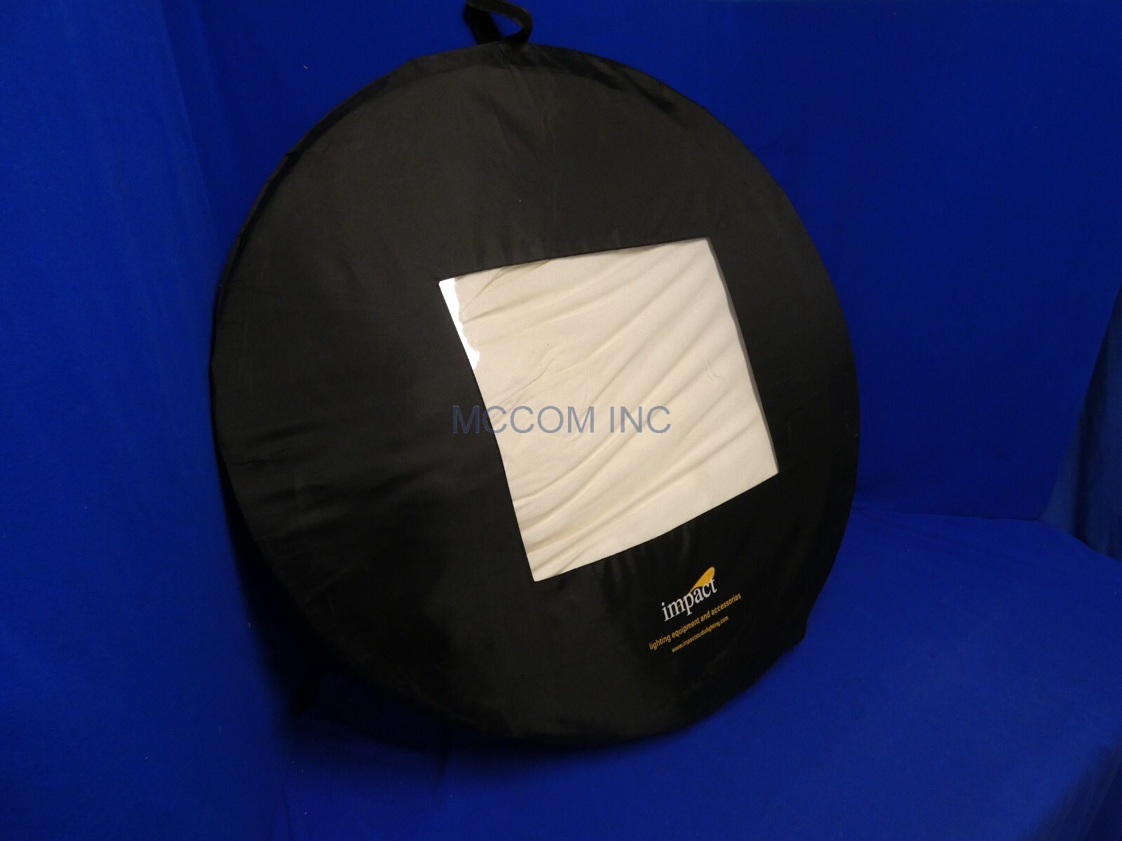 Impact BGSC-B-816 Super Collapsible Background Black & White 8 x 16′ PICKUP ONLY