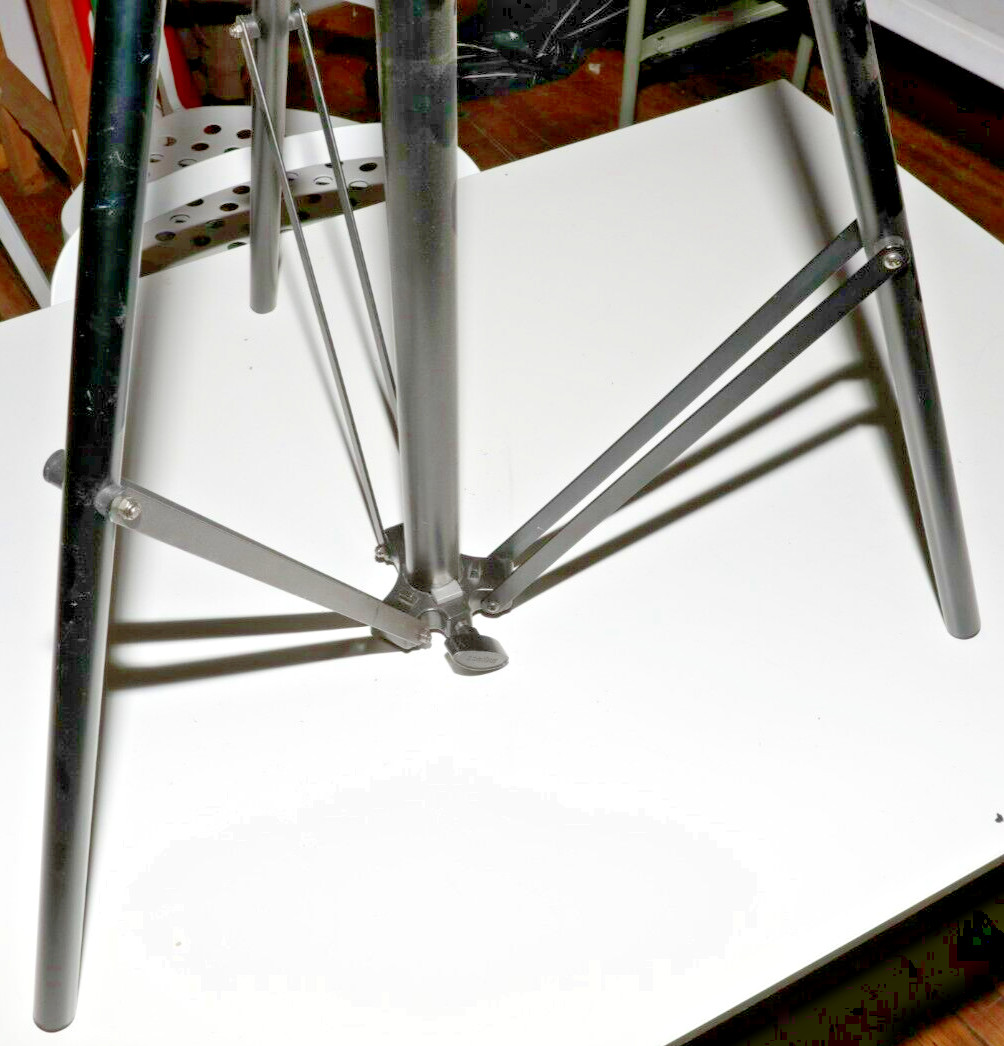 Impact BG-PS440 Light Stand – DAMAGED