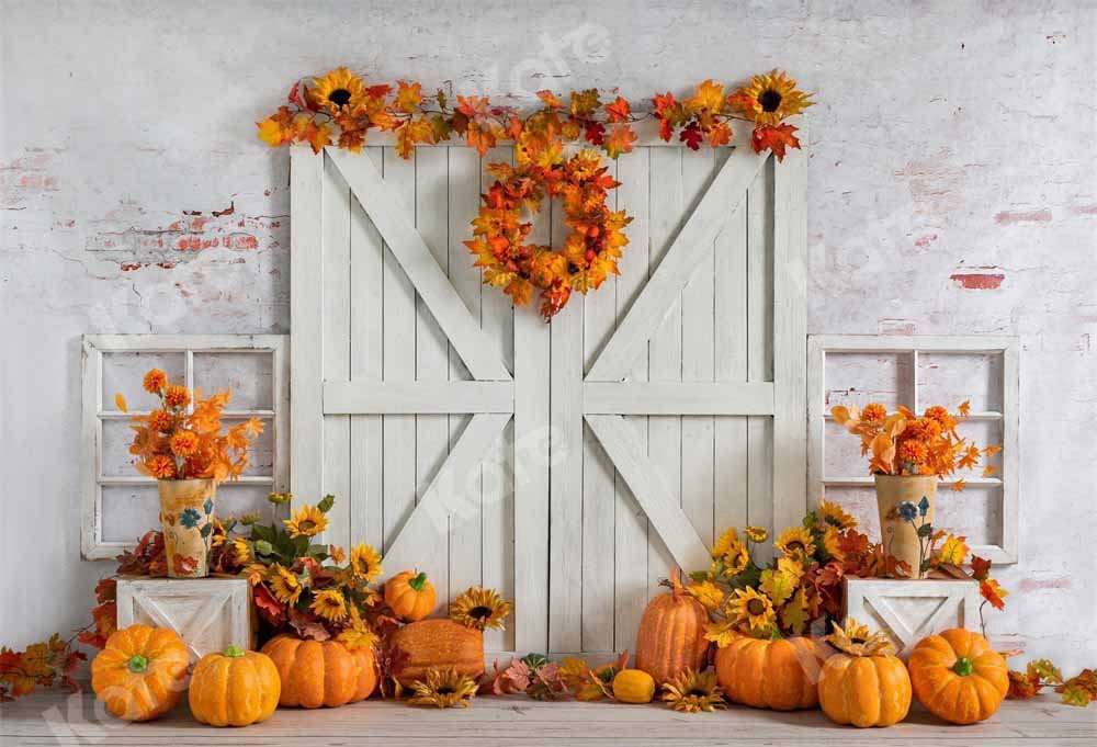 7×5 Kate Backgrounds Pumpkin White Barn Door