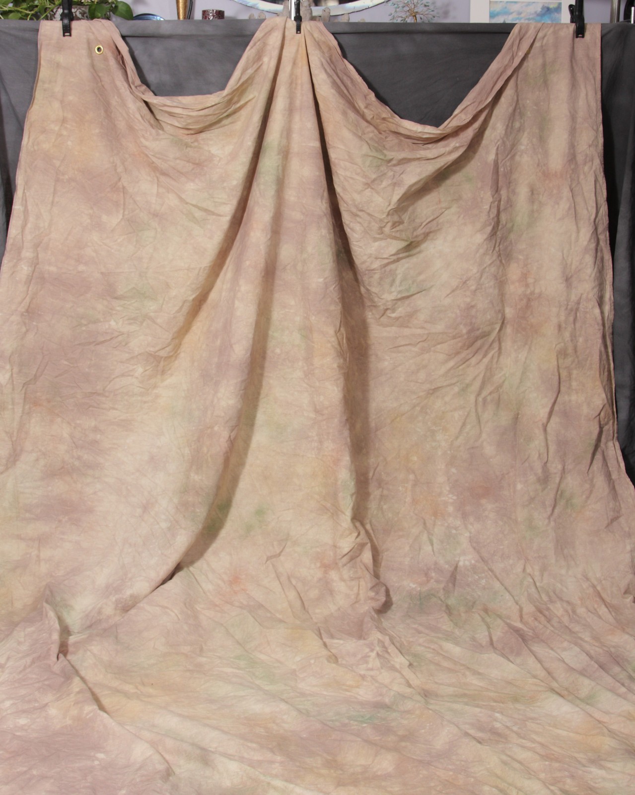 9 x 14 Photography Portrait Backdrop/background lighter shades of brown.