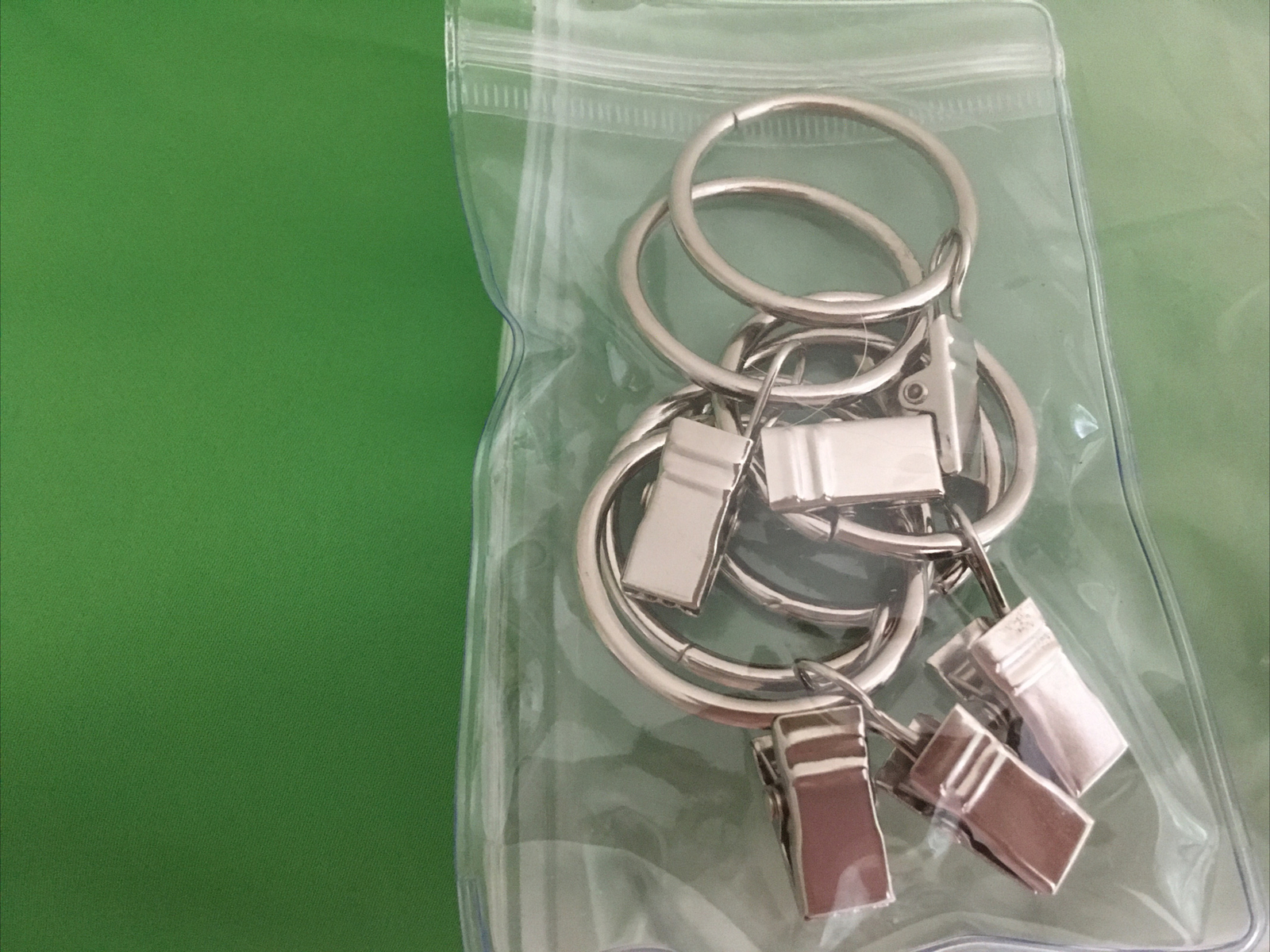 MOHOO GREEN SHEET FOR PHOTOGRAPHY 5 X 7 FEET WITH CLIPS NEW IN PACKAGE