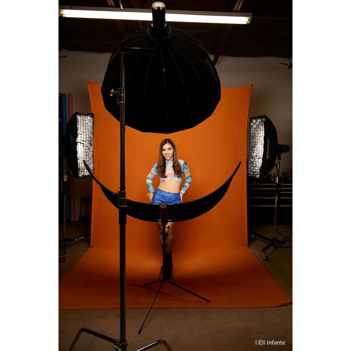 Westcott 9×10′ Wrinkle-Resistant Backdrop, Tiger Orange