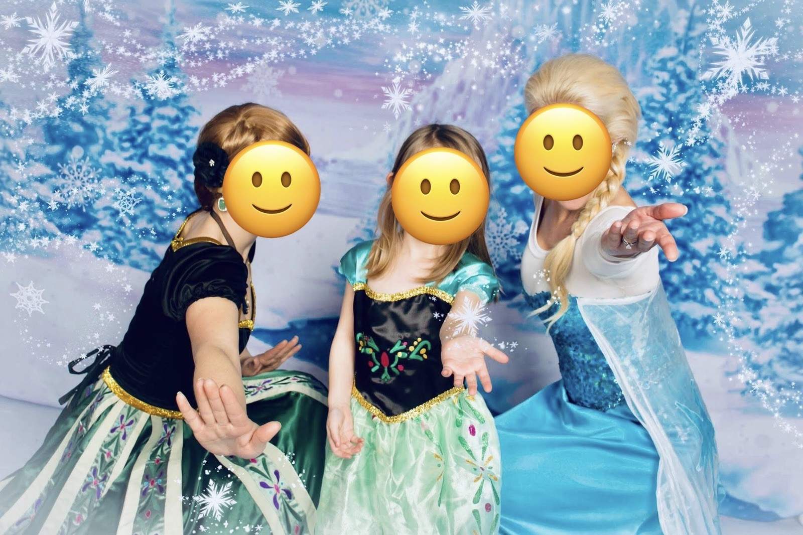 10×8 Frozen Scene Background And 10×10 Blue Floor Scene