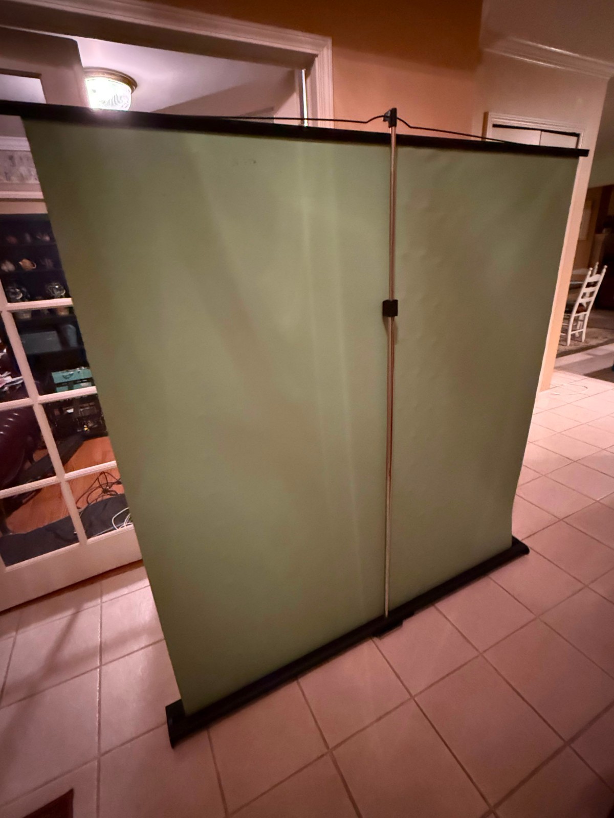 Valera Creator Portable Retractable Green Screen 75×58″ Not available on Amazon!