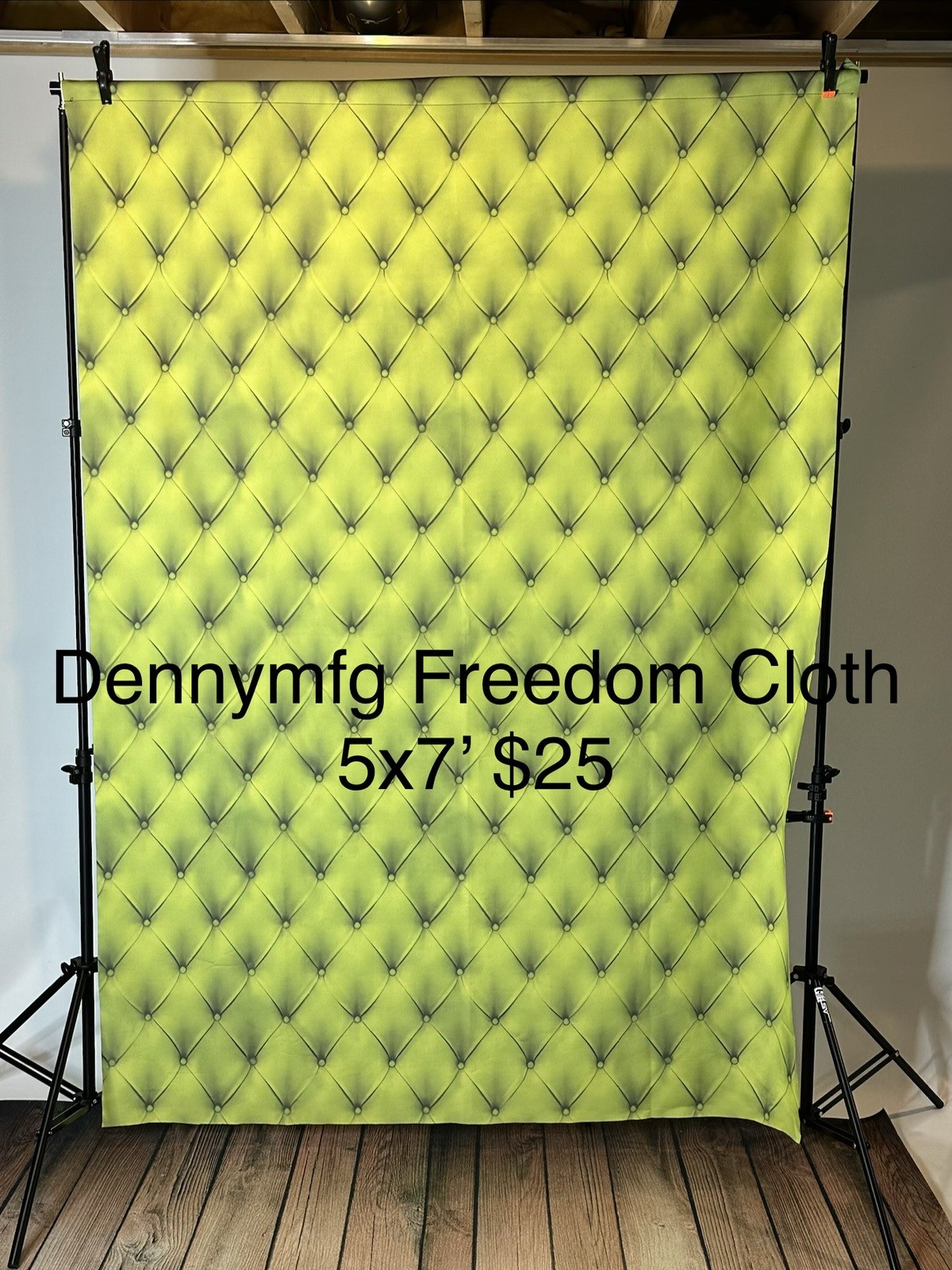 Denny Manufacturing Freedom Cloth CPM6626 5×7 Green Photo Backdrop Washable