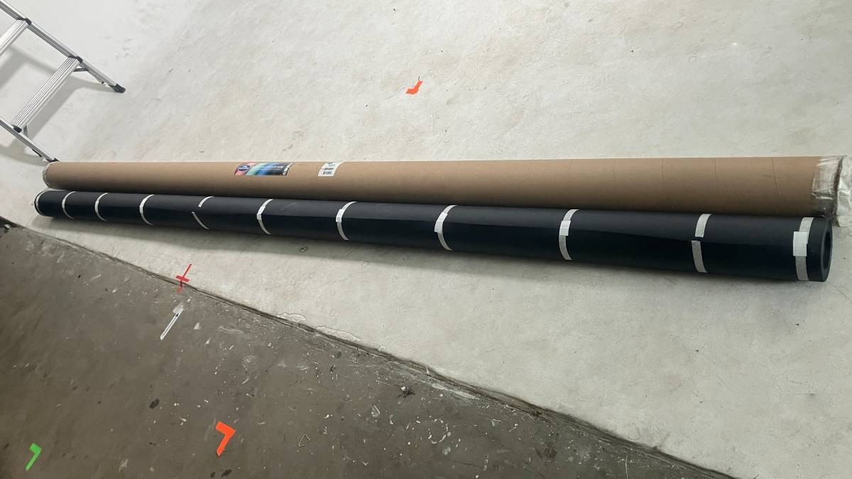 12 FT BLACK SEAMLESS PAPER-AS NEW
