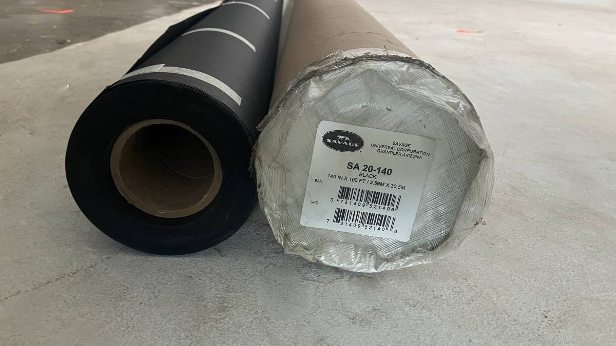 12 FT BLACK SEAMLESS PAPER-AS NEW
