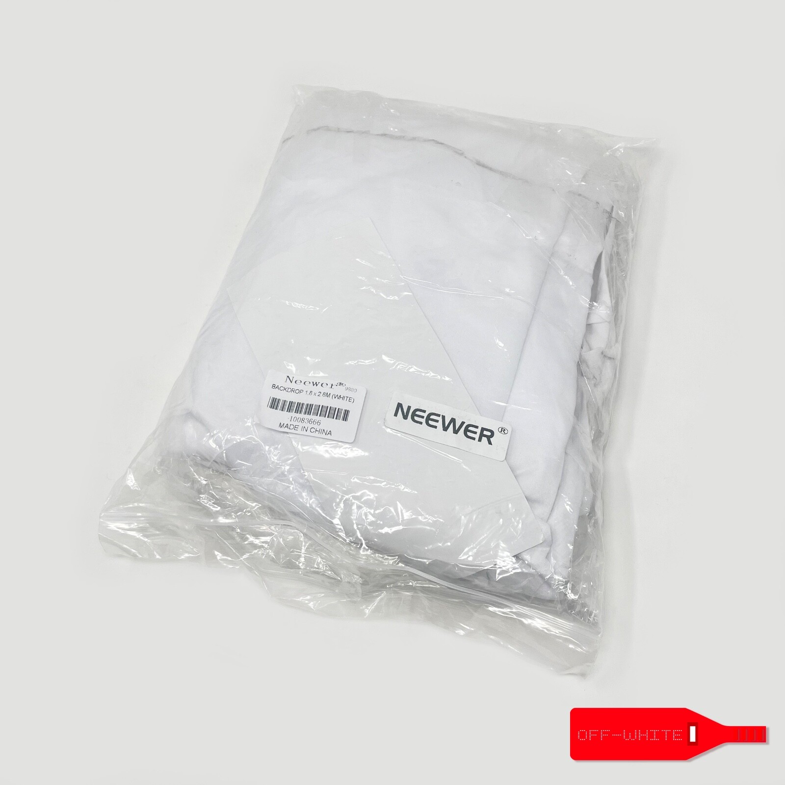 PRE-OWNED NEEWER WHITE BACKDROP PHOTOBOOTH PHOTO 1.8 X 2.8 METERS or 6′ x 9′